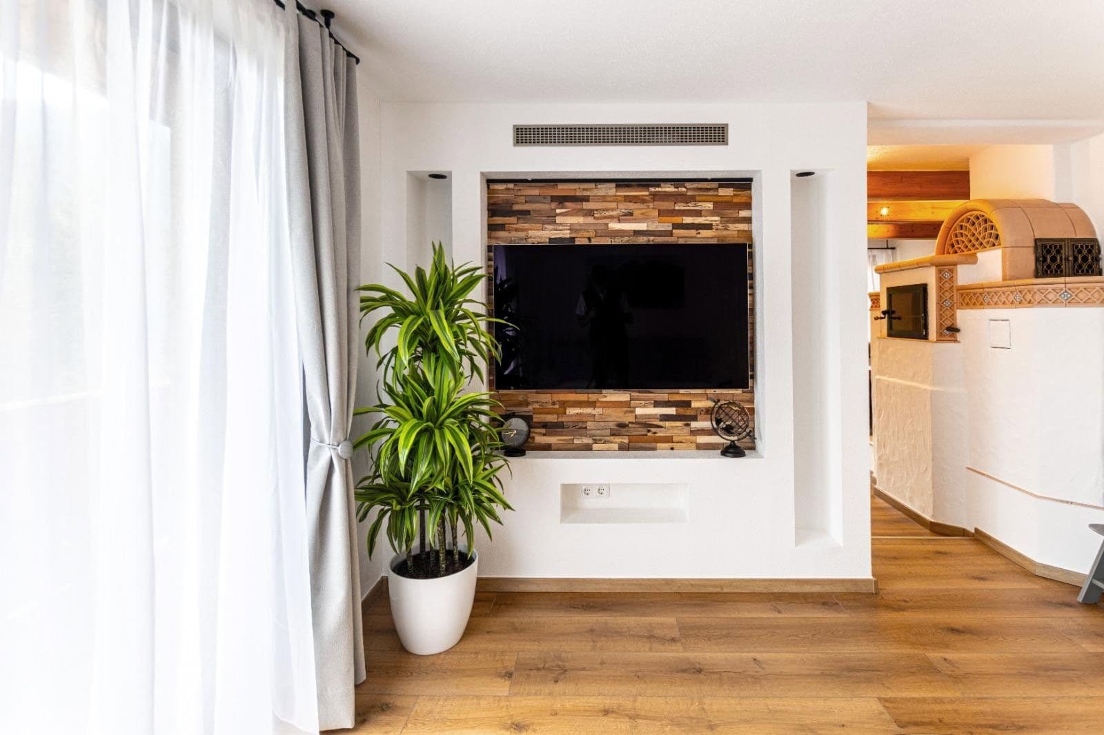 Prodej domu 330 m², pozemek 1.364 m², Berchtesgadener Straße 10, Schneizlreuth OT Weißbach a.d. Alpenstraße, Bavorsko Prodej domu 330 m², pozemek 1.364 m², Berchtesgadener Straße 10, Schneizlreuth OT Weißbach a.d. Alpenstraße, Bavorsko