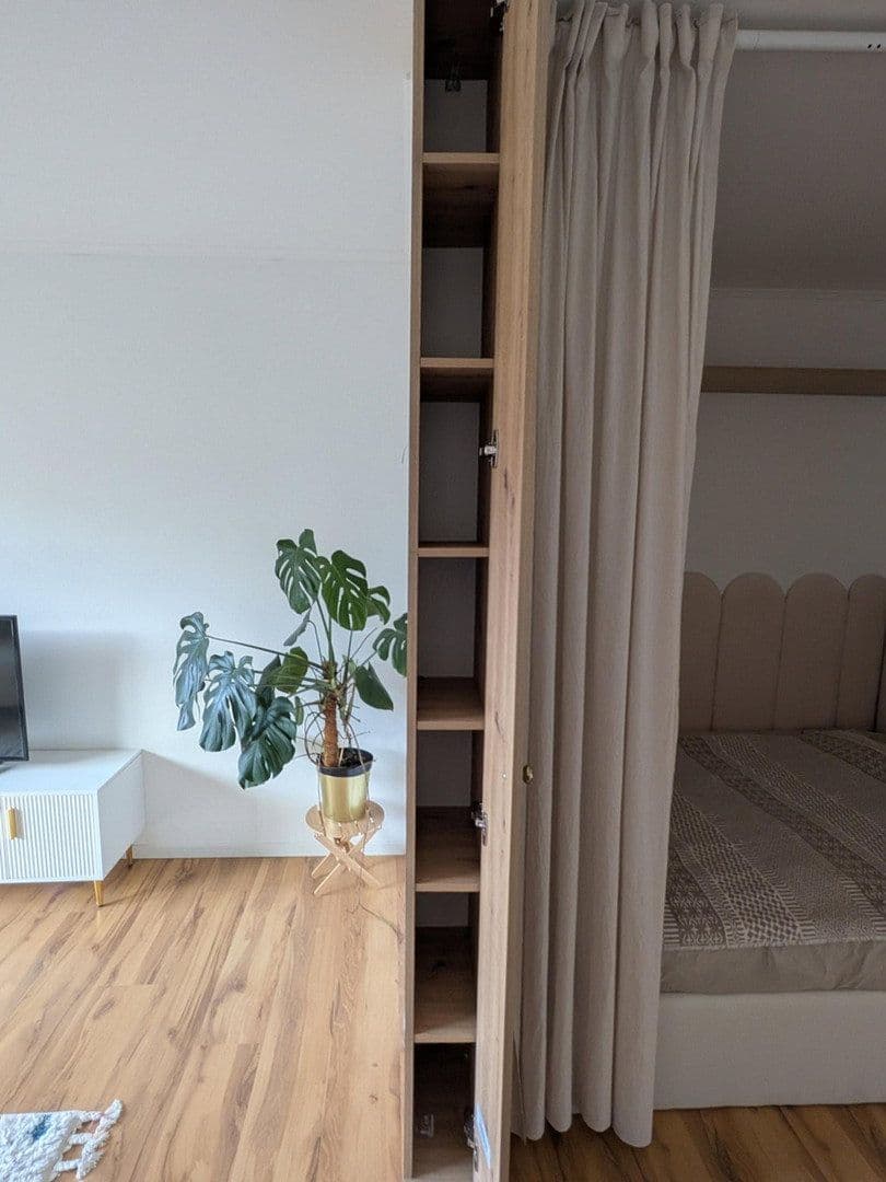 Pronájem bytu 1+1 40 m², Fleherstr 183, Düsseldorf, Severní Porýní-Vestfálsko Pronájem bytu 1+1 40 m², Fleherstr 183, Düsseldorf, Severní Porýní-Vestfálsko