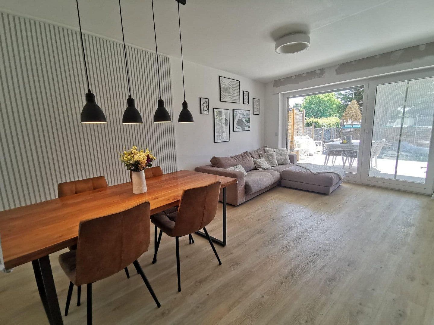 Prodej bytu 4+1 128 m², Meerbusch, Severní Porýní-Vestfálsko Prodej bytu 4+1 128 m², Meerbusch, Severní Porýní-Vestfálsko