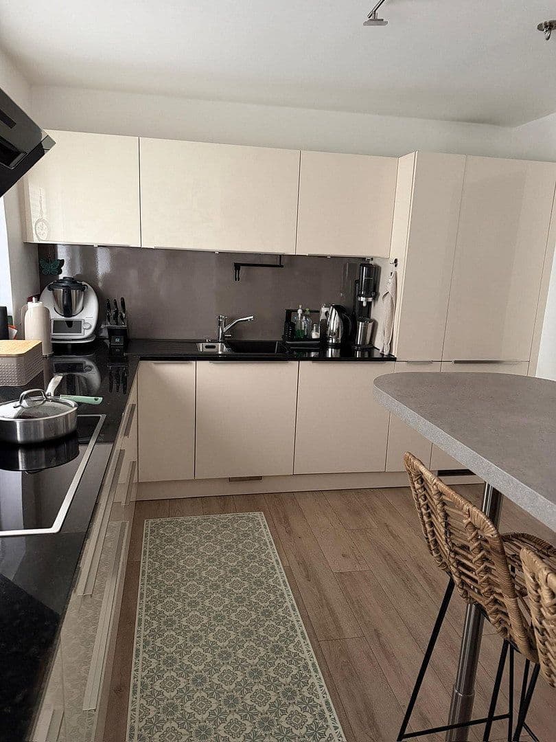 Pronájem bytu 4+kk 100 m², Leinfelden-Echterdingen, Bádensko-Württembersko Pronájem bytu 4+kk 100 m², Leinfelden-Echterdingen, Bádensko-Württembersko