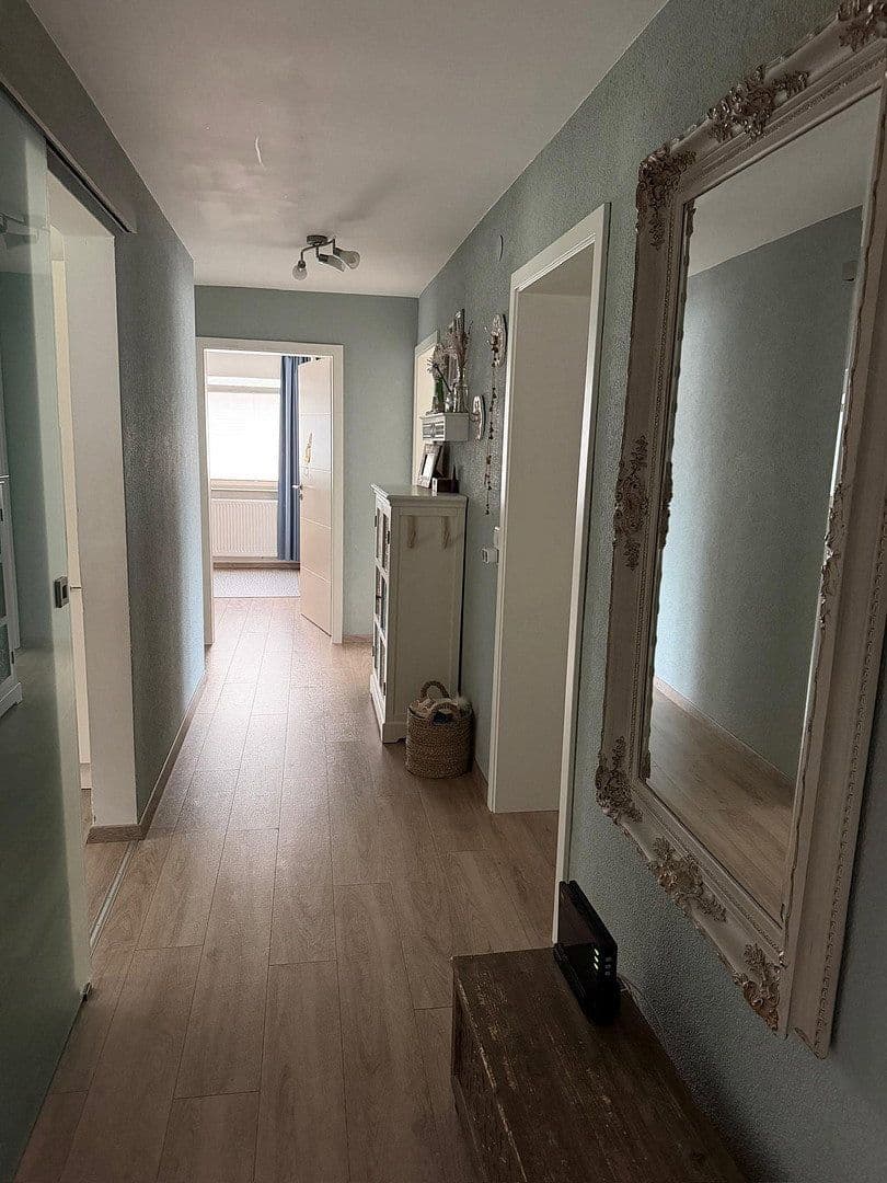 Pronájem bytu 4+kk 100 m², Leinfelden-Echterdingen, Bádensko-Württembersko Pronájem bytu 4+kk 100 m², Leinfelden-Echterdingen, Bádensko-Württembersko