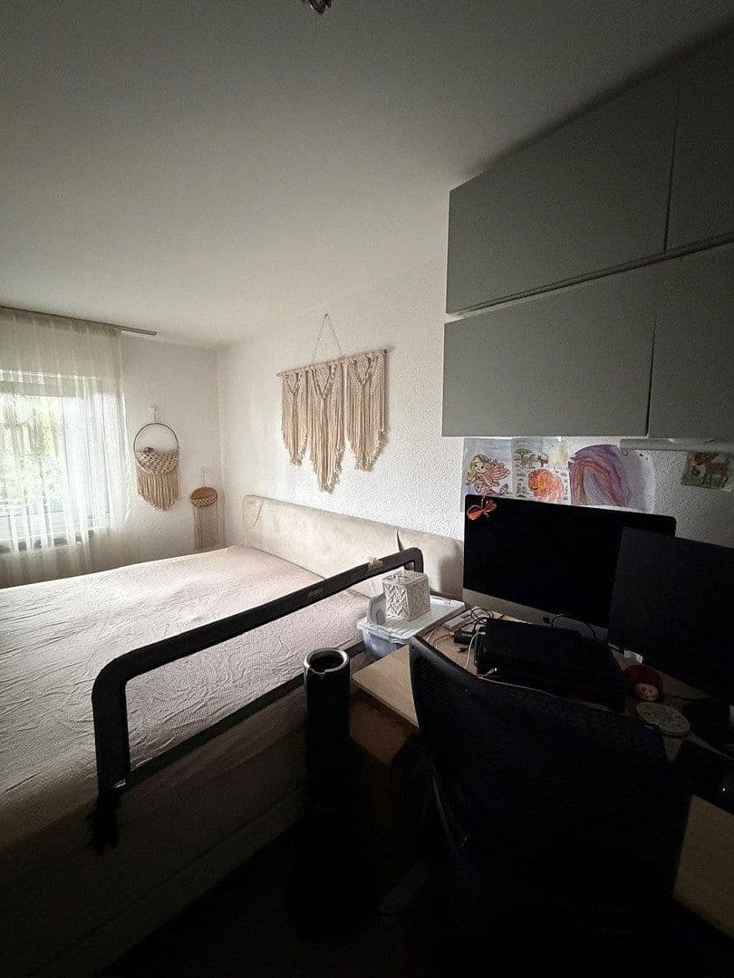 Pronájem bytu 4+kk 100 m², Leinfelden-Echterdingen, Bádensko-Württembersko Pronájem bytu 4+kk 100 m², Leinfelden-Echterdingen, Bádensko-Württembersko