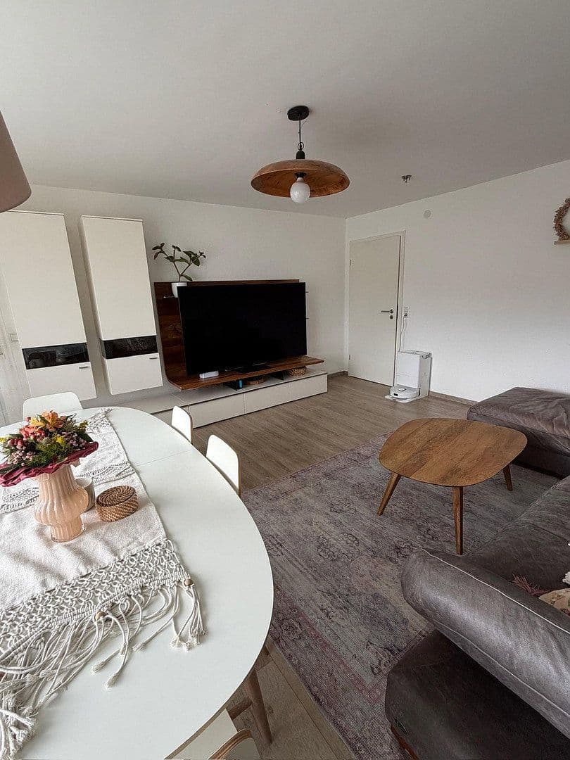 Pronájem bytu 4+kk 100 m², Leinfelden-Echterdingen, Bádensko-Württembersko Pronájem bytu 4+kk 100 m², Leinfelden-Echterdingen, Bádensko-Württembersko