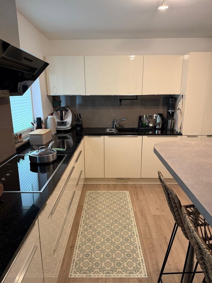 Pronájem bytu 4+kk 100 m², Leinfelden-Echterdingen, Bádensko-Württembersko Pronájem bytu 4+kk 100 m², Leinfelden-Echterdingen, Bádensko-Württembersko