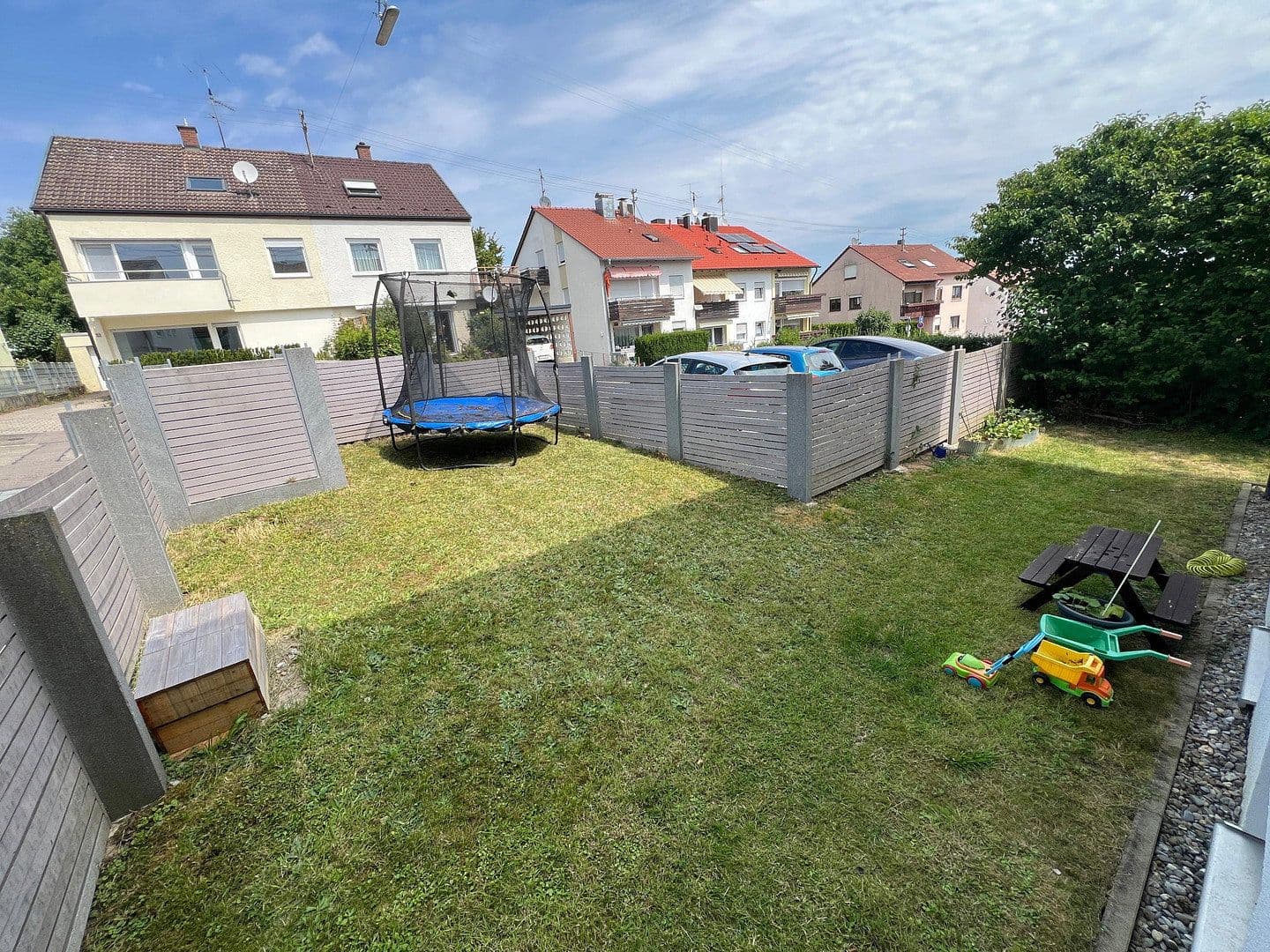 Pronájem bytu 4+kk 100 m², Leinfelden-Echterdingen, Bádensko-Württembersko Pronájem bytu 4+kk 100 m², Leinfelden-Echterdingen, Bádensko-Württembersko