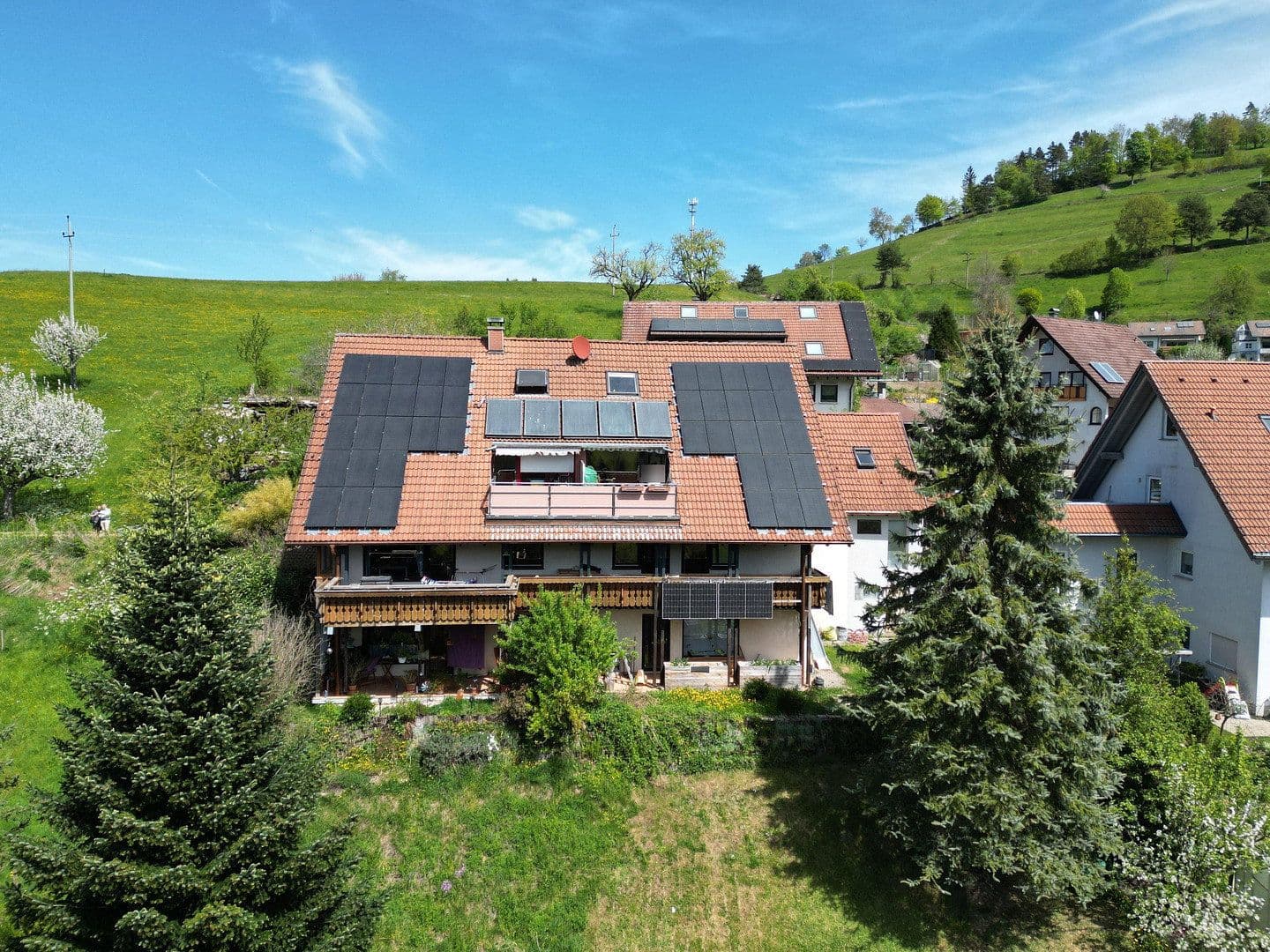 Prodej bytu 3+kk 78 m², Bürchbühl 8, Zell im Wiesental, Bádensko-Württembersko Prodej bytu 3+kk 78 m², Bürchbühl 8, Zell im Wiesental, Bádensko-Württembersko
