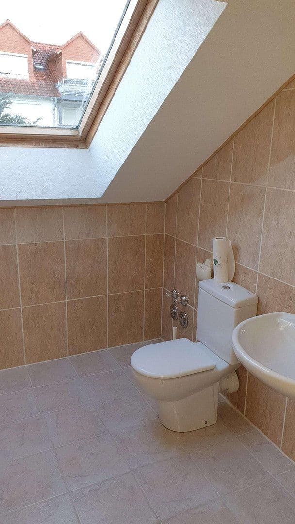 Pronájem bytu 3+1 120 m², Geschwister-Scholl-Straße 34, Langgöns, Hessen Pronájem bytu 3+1 120 m², Geschwister-Scholl-Straße 34, Langgöns, Hessen