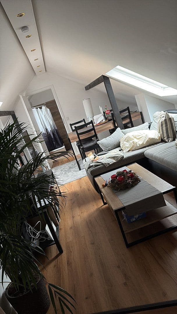 Pronájem bytu 3+1 72 m², Koblenz, Porýní-Falc Pronájem bytu 3+1 72 m², Koblenz, Porýní-Falc