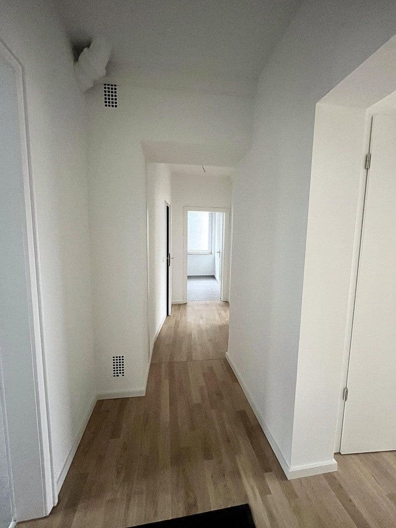 Pronájem bytu 5+1 114 m², Am Buchenbaum 21, Duisburg, Severní Porýní-Vestfálsko Pronájem bytu 5+1 114 m², Am Buchenbaum 21, Duisburg, Severní Porýní-Vestfálsko