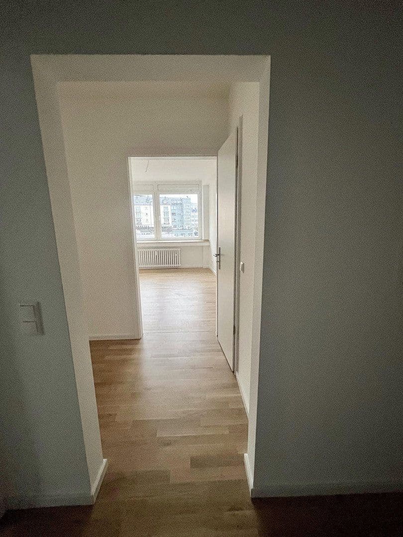Pronájem bytu 5+1 114 m², Am Buchenbaum 21, Duisburg, Severní Porýní-Vestfálsko Pronájem bytu 5+1 114 m², Am Buchenbaum 21, Duisburg, Severní Porýní-Vestfálsko