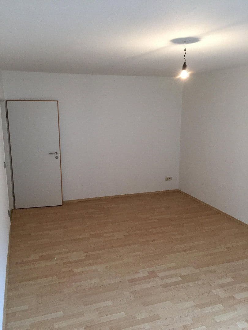Pronájem bytu 3+1 74 m², Bonn, Severní Porýní-Vestfálsko Pronájem bytu 3+1 74 m², Bonn, Severní Porýní-Vestfálsko