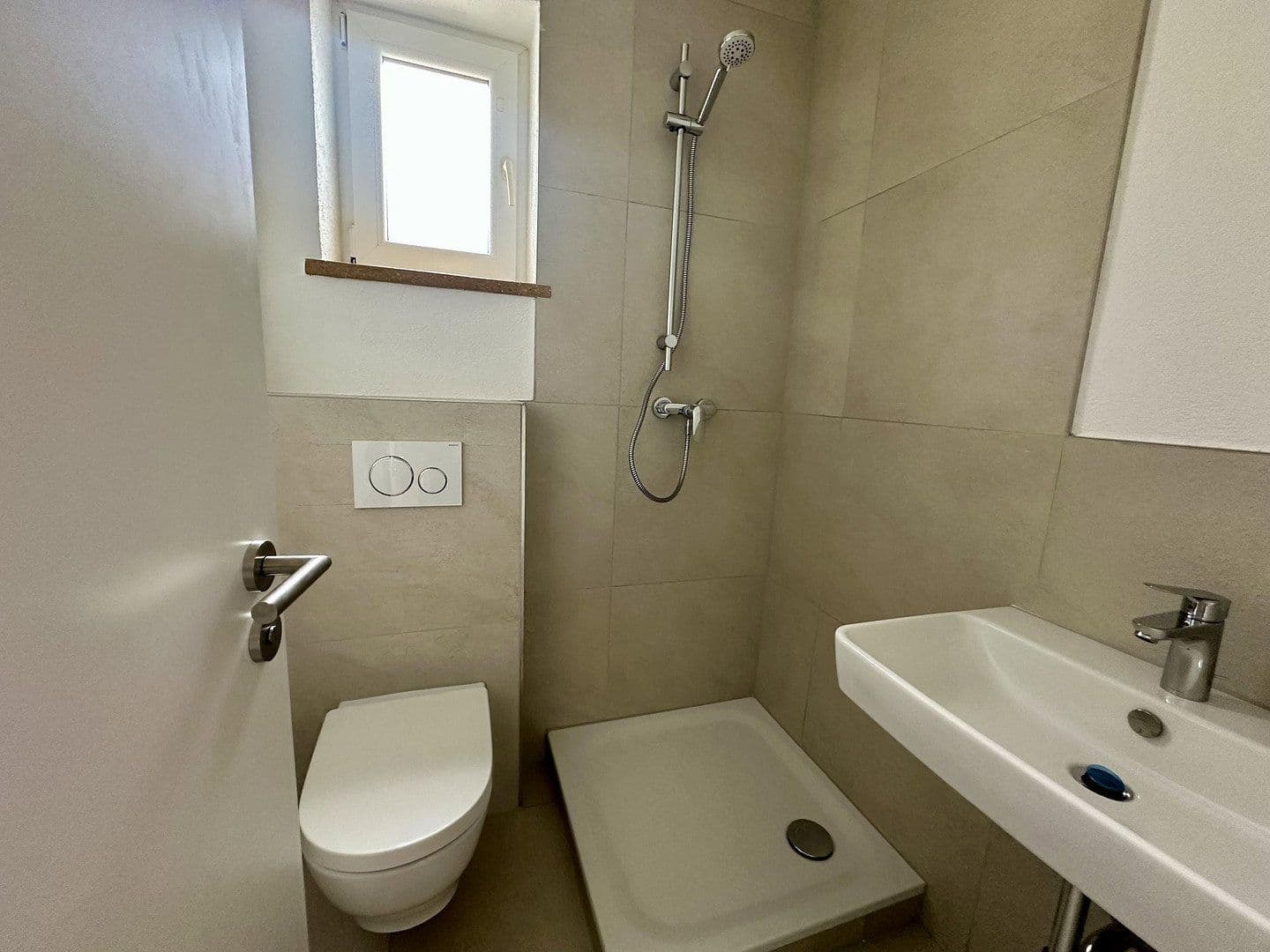 Pronájem bytu 2+1 51 m², Wartbergstraße 17, Heilbronn, Bádensko-Württembersko Pronájem bytu 2+1 51 m², Wartbergstraße 17, Heilbronn, Bádensko-Württembersko