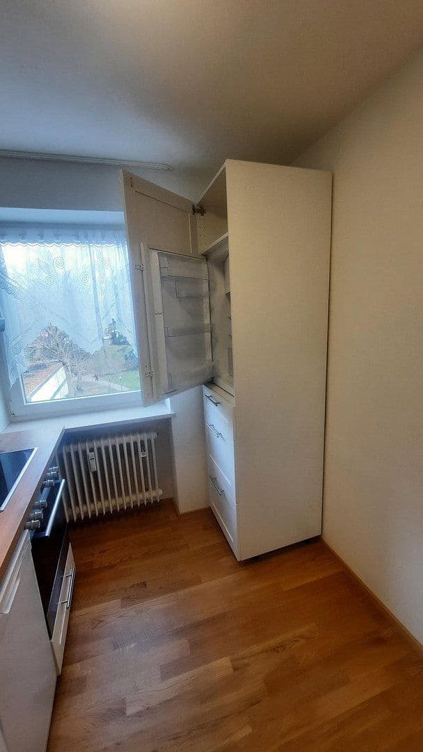 Pronájem bytu 2+1 57 m², Arnimstr. 19, München, Bavorsko Pronájem bytu 2+1 57 m², Arnimstr. 19, München, Bavorsko