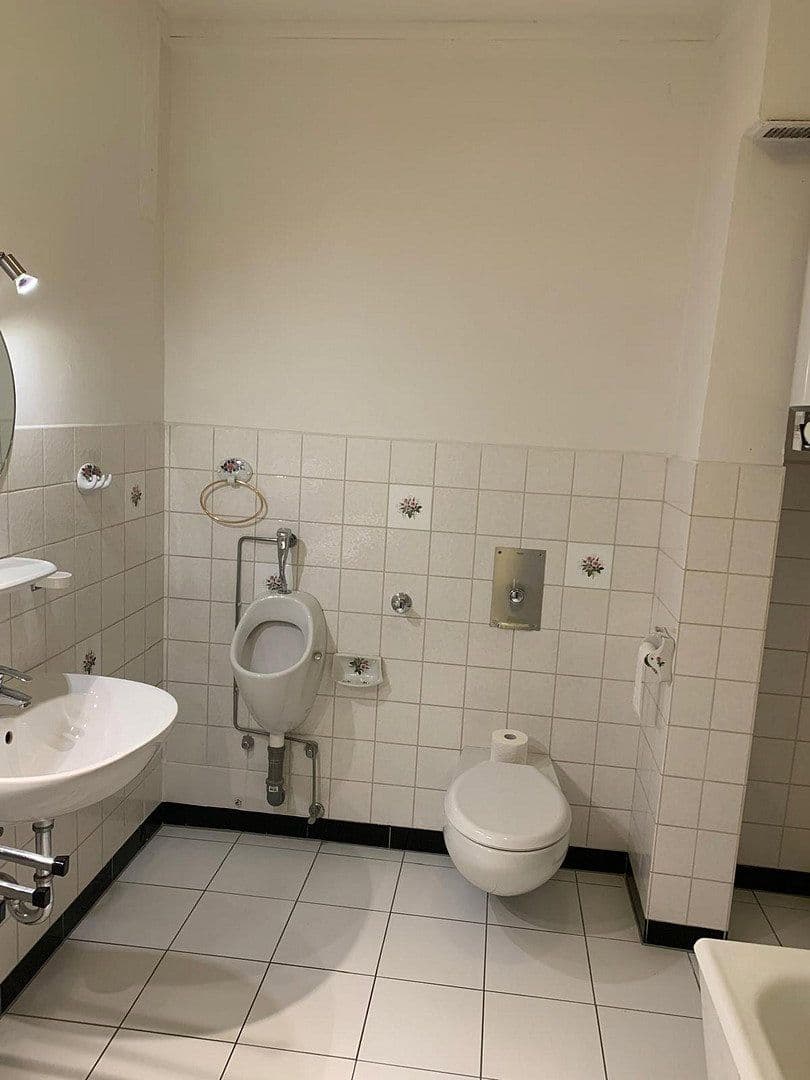 Pronájem bytu 2+1 43 m², Markt 4, Bonn, Severní Porýní-Vestfálsko Pronájem bytu 2+1 43 m², Markt 4, Bonn, Severní Porýní-Vestfálsko