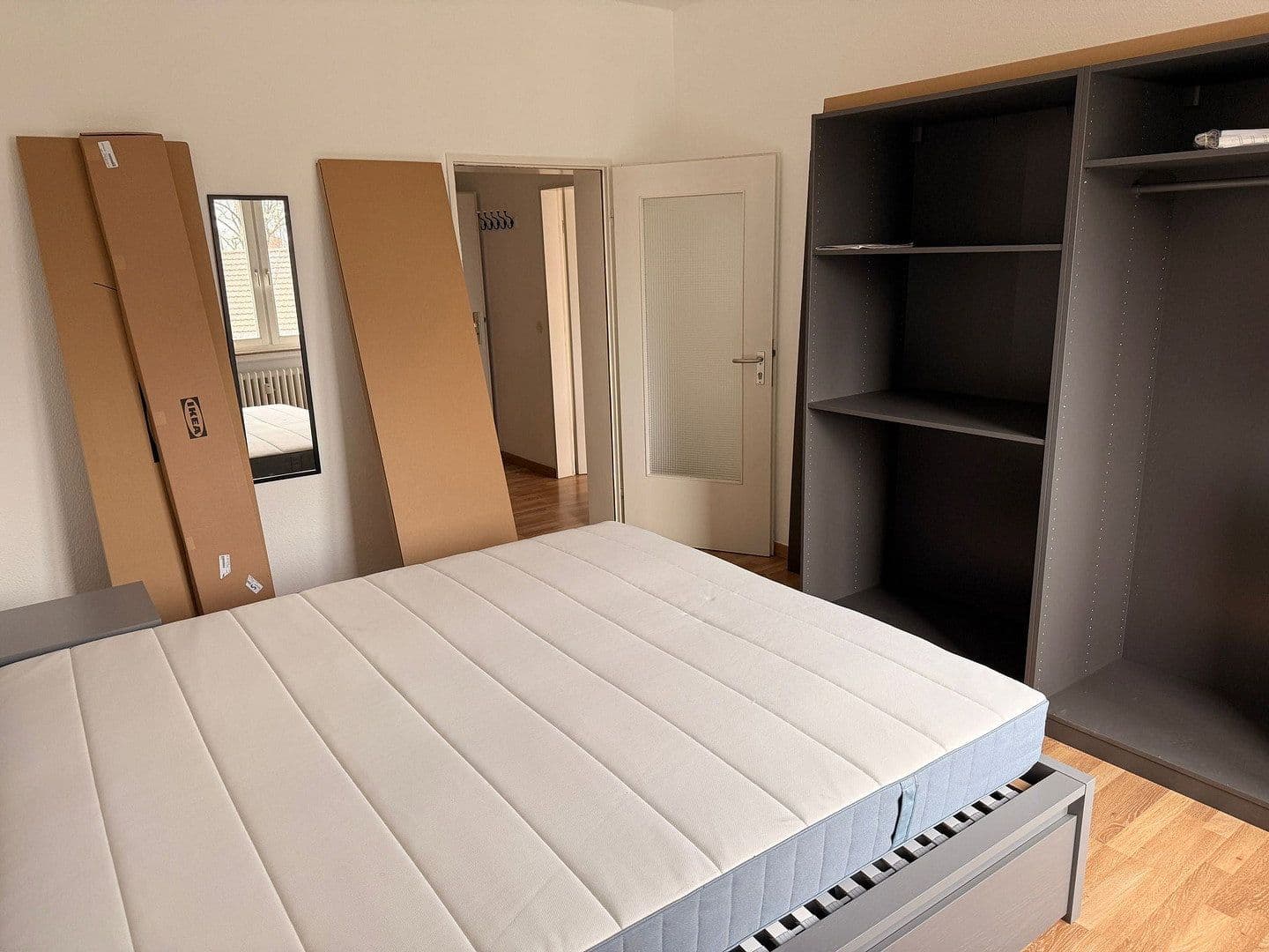 Pronájem bytu 2+1 43 m², Markt 4, Bonn, Severní Porýní-Vestfálsko Pronájem bytu 2+1 43 m², Markt 4, Bonn, Severní Porýní-Vestfálsko
