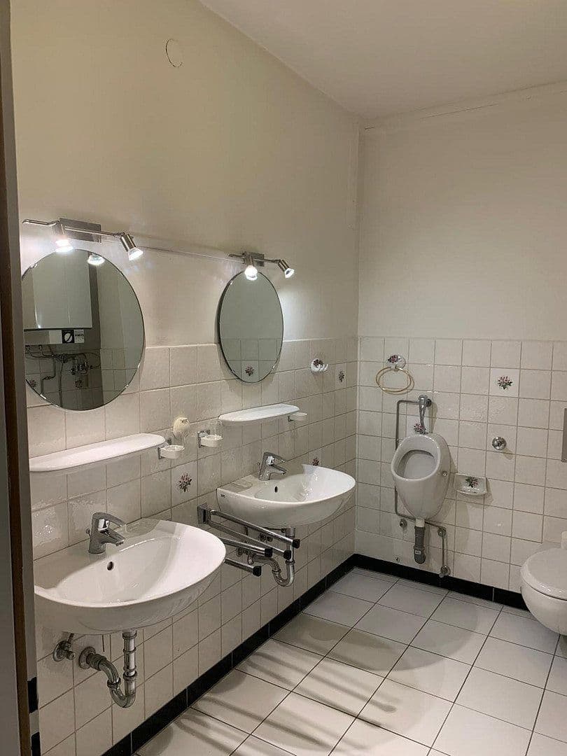 Pronájem bytu 2+1 43 m², Markt 4, Bonn, Severní Porýní-Vestfálsko Pronájem bytu 2+1 43 m², Markt 4, Bonn, Severní Porýní-Vestfálsko