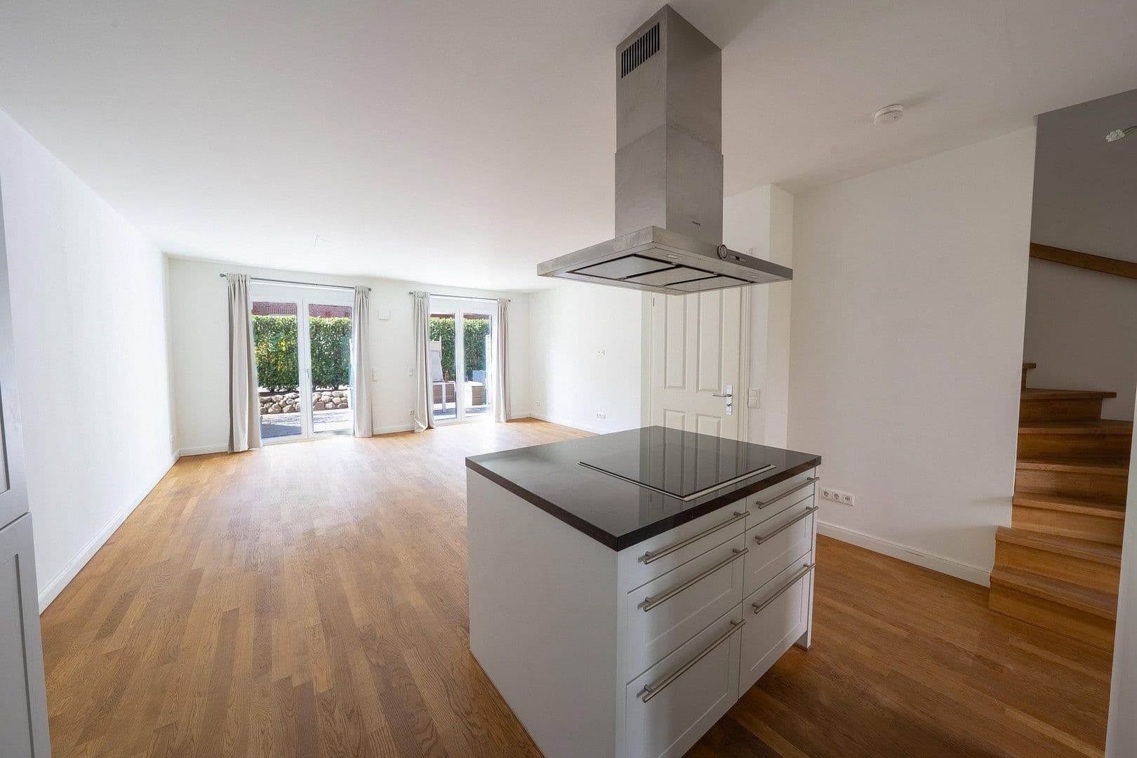 Prodej domu 140 m², pozemek 150 m², Hamburg, Hamburg Prodej domu 140 m², pozemek 150 m², Hamburg, Hamburg