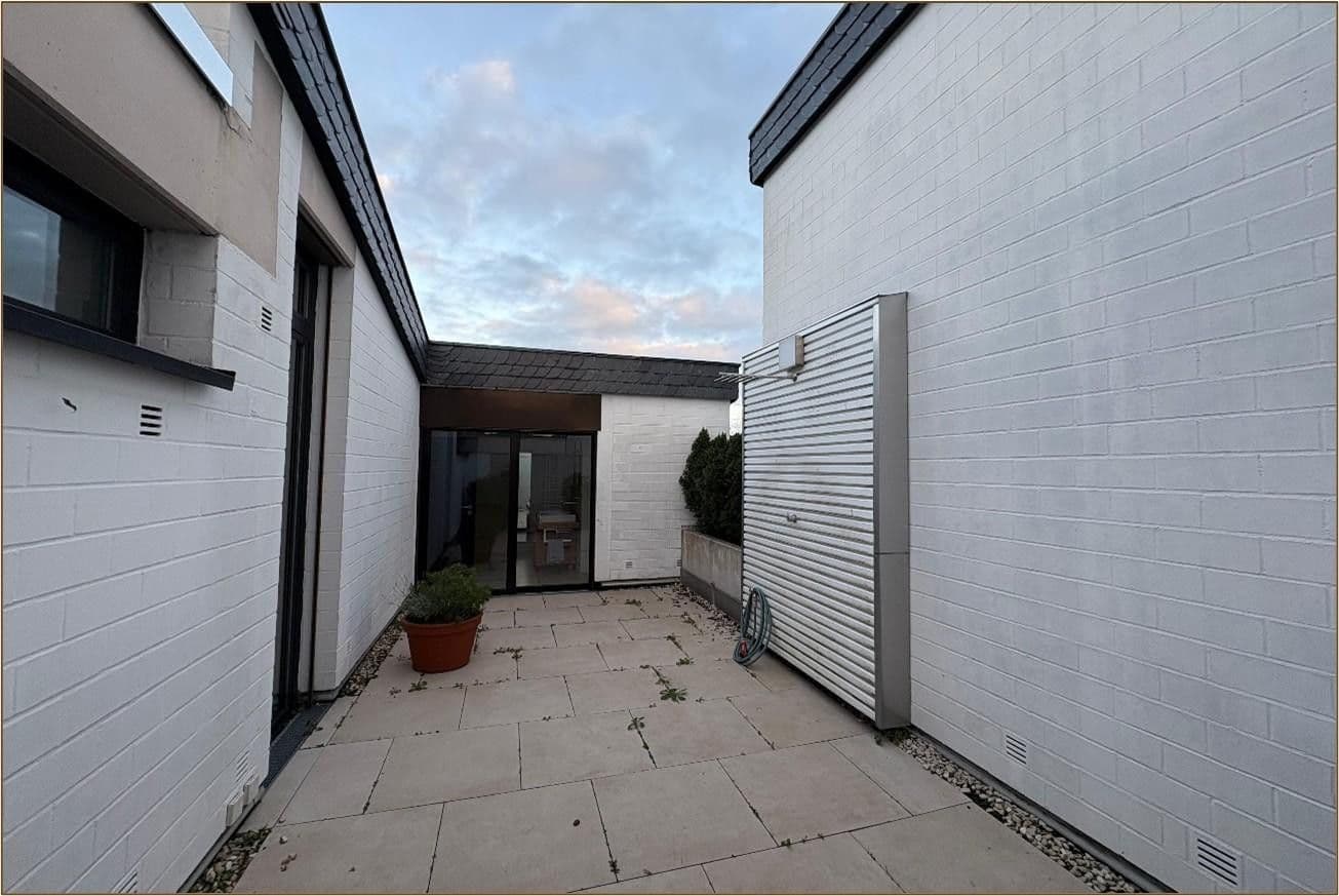 Prodej domu 410 m², pozemek 725 m², Kronberg im Taunus, Hessen Prodej domu 410 m², pozemek 725 m², Kronberg im Taunus, Hessen