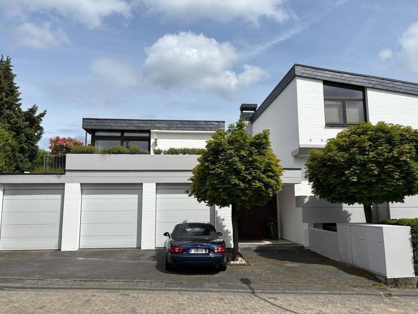 Prodej domu 410 m², pozemek 725 m², Kronberg im Taunus, Hessen Prodej domu 410 m², pozemek 725 m², Kronberg im Taunus, Hessen