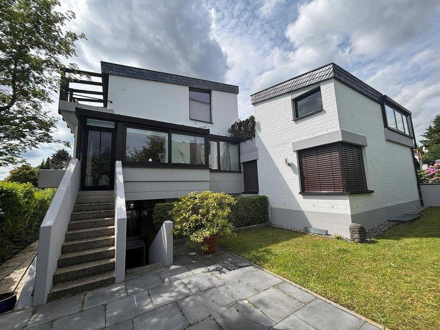 Prodej domu 410 m², pozemek 725 m², Kronberg im Taunus, Hessen Prodej domu 410 m², pozemek 725 m², Kronberg im Taunus, Hessen