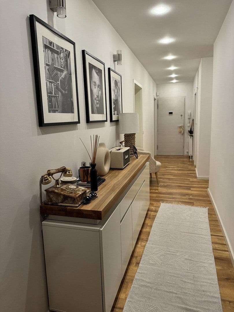 Prodej bytu 3+kk 103 m², Landwehrstraße 19, Heilbronn, Bádensko-Württembersko Prodej bytu 3+kk 103 m², Landwehrstraße 19, Heilbronn, Bádensko-Württembersko