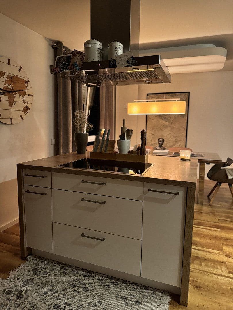 Prodej bytu 3+kk 103 m², Landwehrstraße 19, Heilbronn, Bádensko-Württembersko Prodej bytu 3+kk 103 m², Landwehrstraße 19, Heilbronn, Bádensko-Württembersko