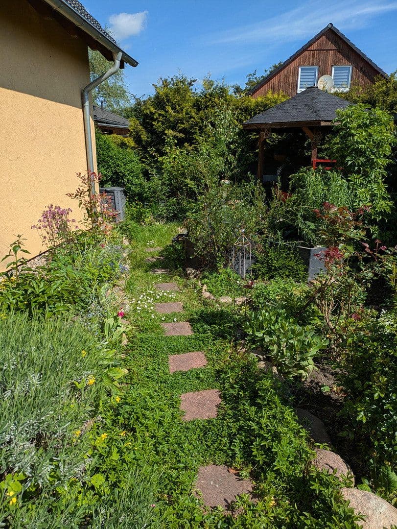 Prodej bytu 5+1 100 m², Borsdorf, Sasko Prodej bytu 5+1 100 m², Borsdorf, Sasko