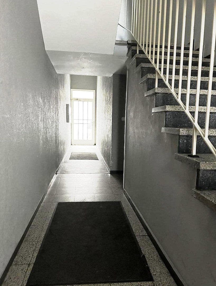 Pronájem bytu 2+1 67 m², Bergstr.8, Oberhausen, Severní Porýní-Vestfálsko Pronájem bytu 2+1 67 m², Bergstr.8, Oberhausen, Severní Porýní-Vestfálsko
