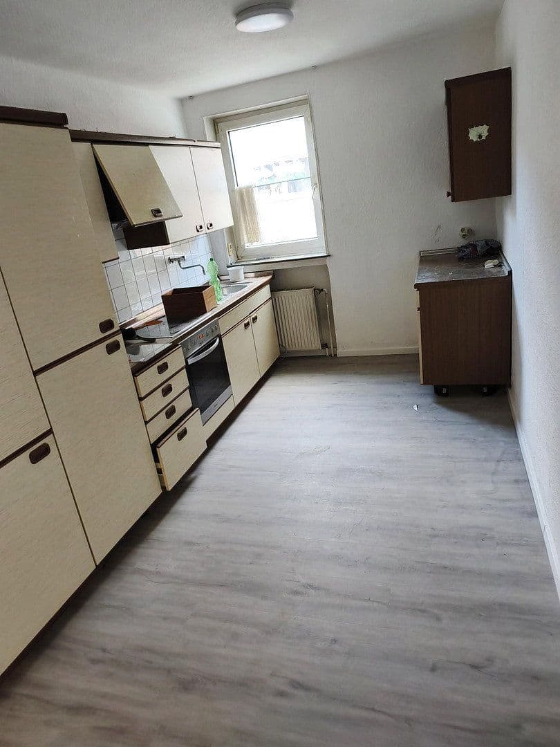 Pronájem bytu 2+1 67 m², Bergstr.8, Oberhausen, Severní Porýní-Vestfálsko Pronájem bytu 2+1 67 m², Bergstr.8, Oberhausen, Severní Porýní-Vestfálsko