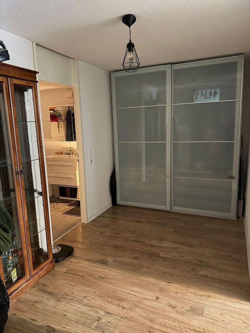 Pronájem bytu 3+1 104 m², Durlach, Bádensko-Württembersko Pronájem bytu 3+1 104 m², Durlach, Bádensko-Württembersko