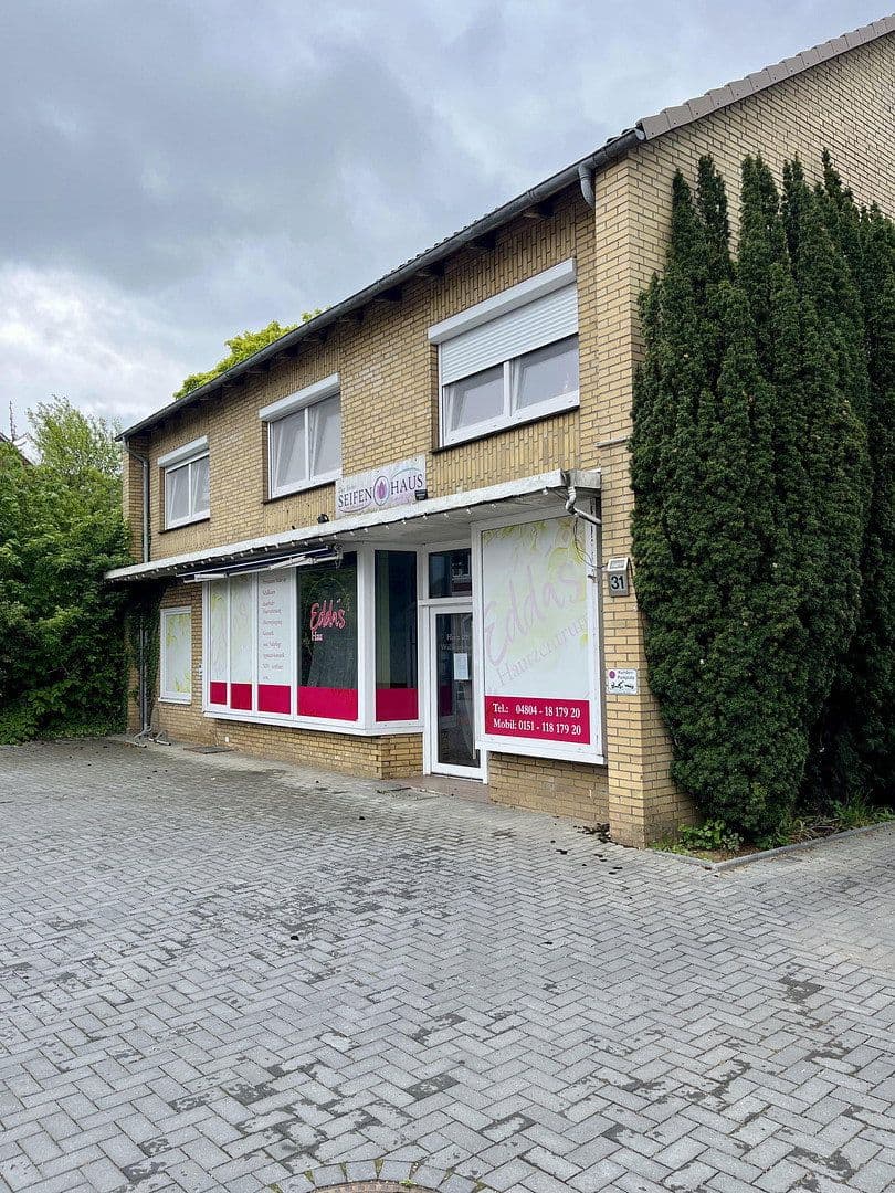 Prodej domu 220 m², pozemek 800 m², Hauptstraße 31, Nordhastedt, Šlesvicko-Holštýnsko Prodej domu 220 m², pozemek 800 m², Hauptstraße 31, Nordhastedt, Šlesvicko-Holštýnsko