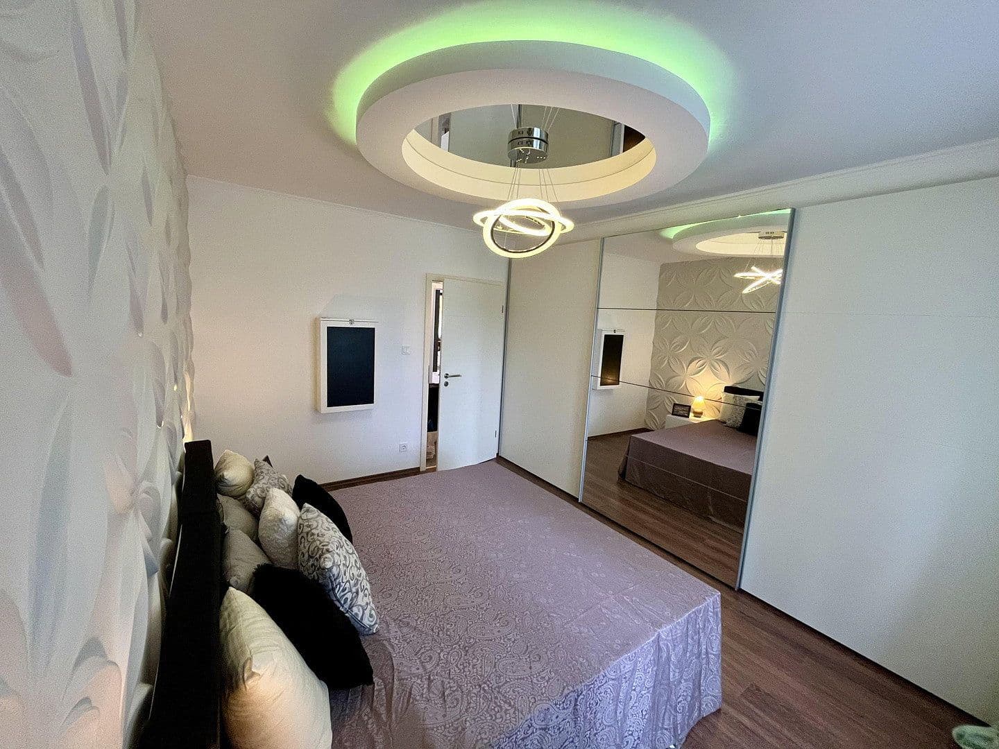 Prodej bytu 3+kk 75 m², Oberhausen, Severní Porýní-Vestfálsko Prodej bytu 3+kk 75 m², Oberhausen, Severní Porýní-Vestfálsko