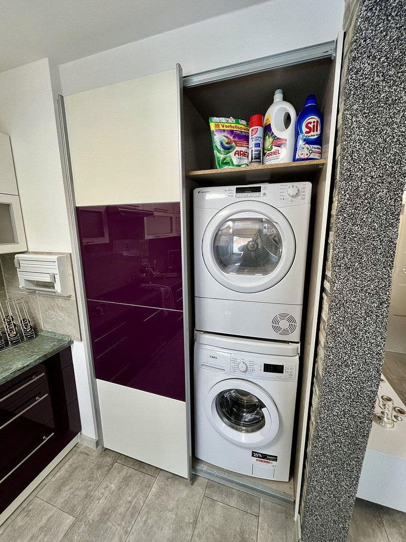 Prodej bytu 3+kk 75 m², Oberhausen, Severní Porýní-Vestfálsko Prodej bytu 3+kk 75 m², Oberhausen, Severní Porýní-Vestfálsko