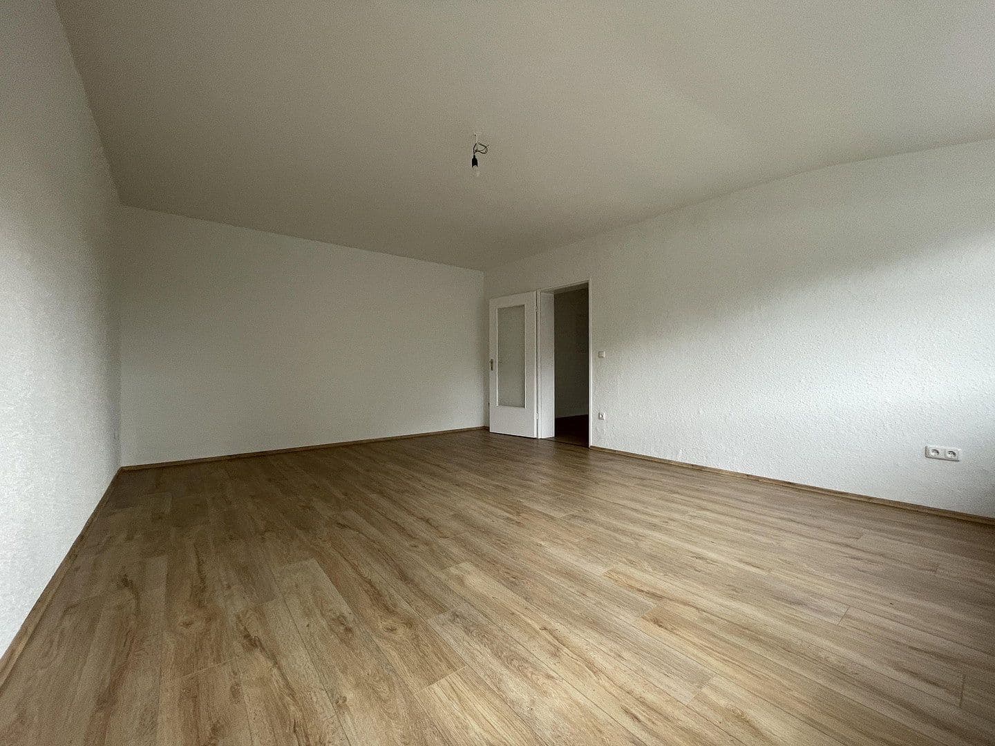 Pronájem bytu 3+1 76 m², Scheppmannskamp 9, Essen, Severní Porýní-Vestfálsko Pronájem bytu 3+1 76 m², Scheppmannskamp 9, Essen, Severní Porýní-Vestfálsko