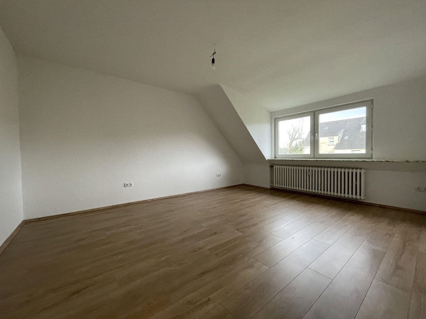 Pronájem bytu 3+1 76 m², Scheppmannskamp 9, Essen, Severní Porýní-Vestfálsko Pronájem bytu 3+1 76 m², Scheppmannskamp 9, Essen, Severní Porýní-Vestfálsko