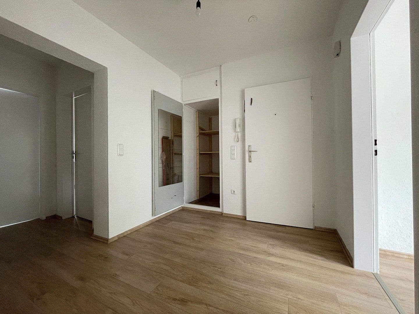 Pronájem bytu 3+1 76 m², Scheppmannskamp 9, Essen, Severní Porýní-Vestfálsko Pronájem bytu 3+1 76 m², Scheppmannskamp 9, Essen, Severní Porýní-Vestfálsko