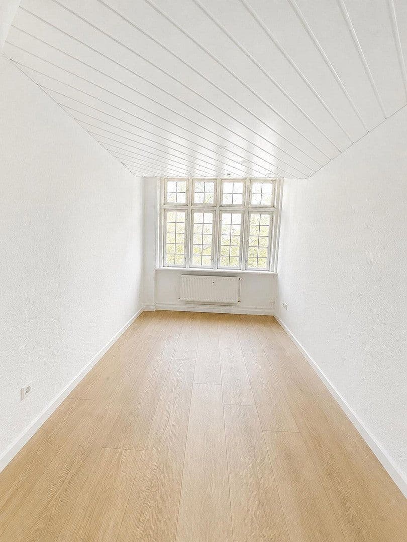 Pronájem bytu 2+1 61 m², Kaiserstr. 61, Friedberg (Hessen), Hessen Pronájem bytu 2+1 61 m², Kaiserstr. 61, Friedberg (Hessen), Hessen