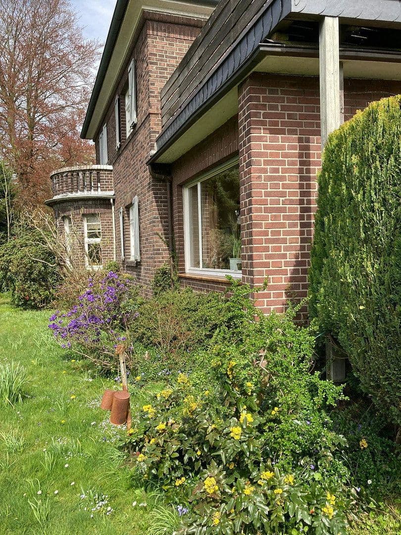 Prodej domu 330 m², pozemek 2.000 m², Brüggener Str. 38,, Brüggen, Severní Porýní-Vestfálsko Prodej domu 330 m², pozemek 2.000 m², Brüggener Str. 38,, Brüggen, Severní Porýní-Vestfálsko