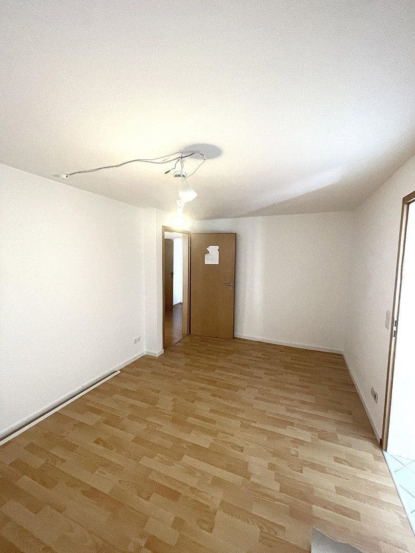 Pronájem bytu 4+1 90 m², Kirchstraße 3, Schwelm, Severní Porýní-Vestfálsko Pronájem bytu 4+1 90 m², Kirchstraße 3, Schwelm, Severní Porýní-Vestfálsko