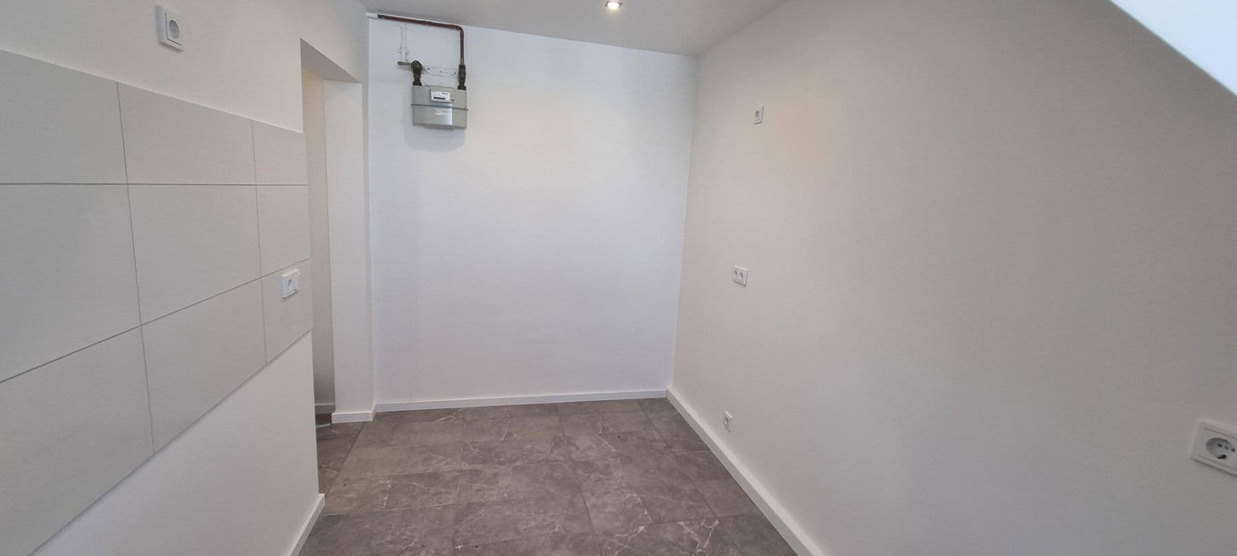 Pronájem bytu 2+1 42 m², Schillerstraße 4, Nürnberg, Bavorsko Pronájem bytu 2+1 42 m², Schillerstraße 4, Nürnberg, Bavorsko