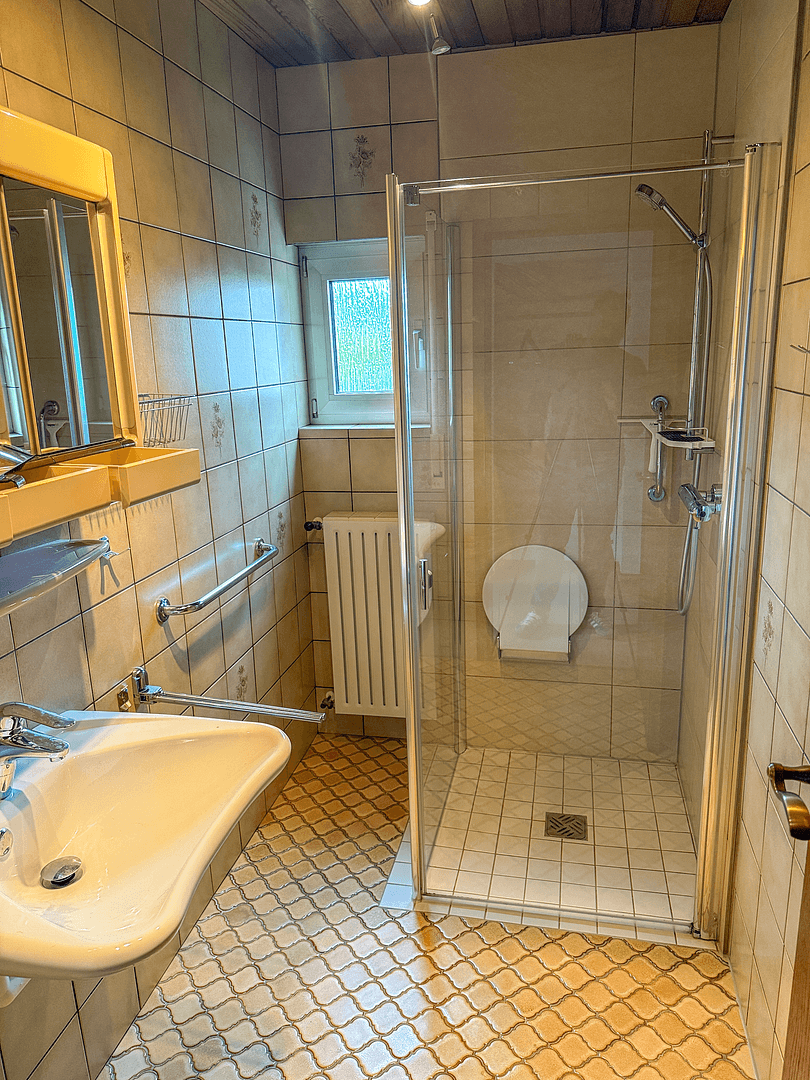 Pronájem bytu 2+1 72 m², Mülhausener Str. 23, Leverkusen, Severní Porýní-Vestfálsko Pronájem bytu 2+1 72 m², Mülhausener Str. 23, Leverkusen, Severní Porýní-Vestfálsko