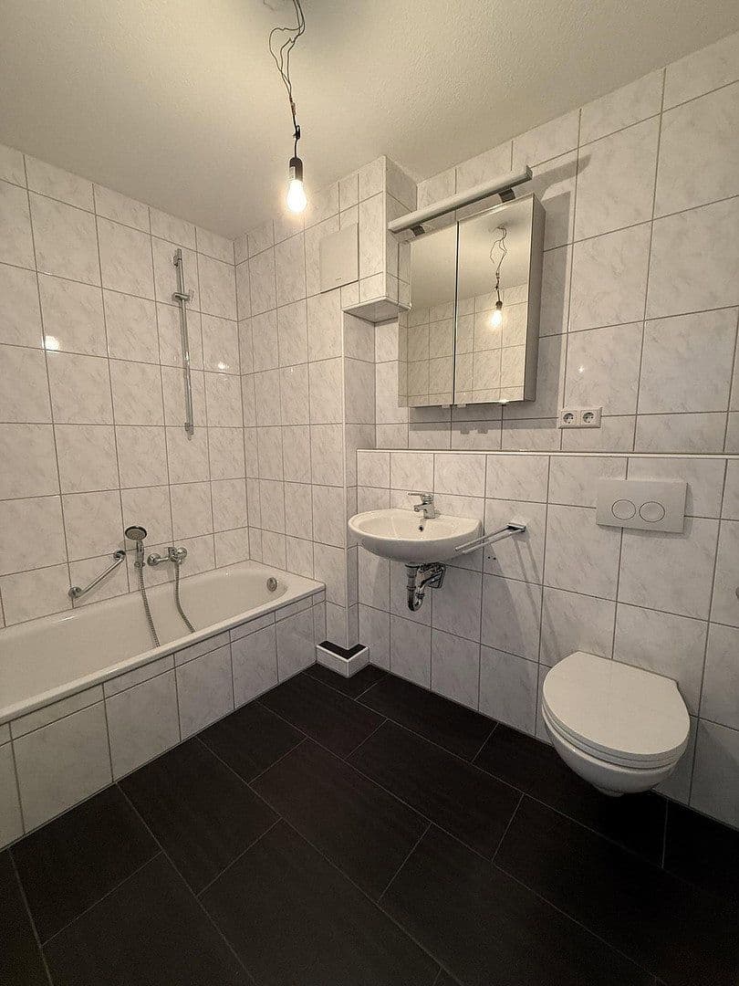 Prodej domu 119 m², pozemek 179 m², In der Warthütte 10d, Leimen, Bádensko-Württembersko Prodej domu 119 m², pozemek 179 m², In der Warthütte 10d, Leimen, Bádensko-Württembersko
