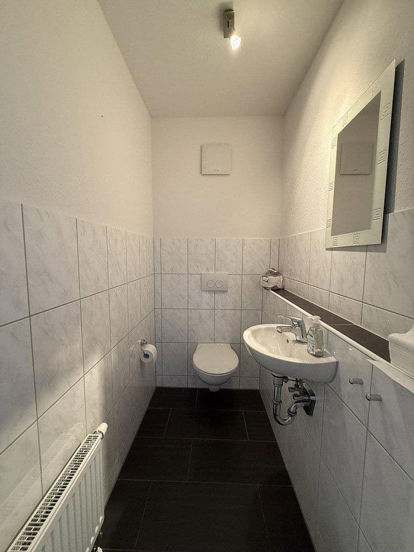 Prodej domu 119 m², pozemek 179 m², In der Warthütte 10d, Leimen, Bádensko-Württembersko Prodej domu 119 m², pozemek 179 m², In der Warthütte 10d, Leimen, Bádensko-Württembersko