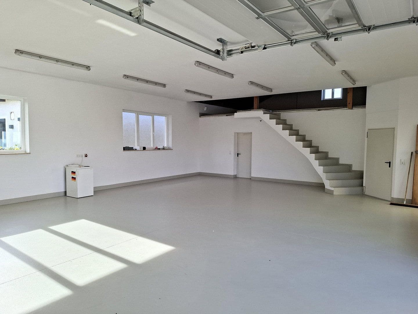 Prodej domu 218 m², pozemek 1.459 m², Hausen, Bavorsko Prodej domu 218 m², pozemek 1.459 m², Hausen, Bavorsko