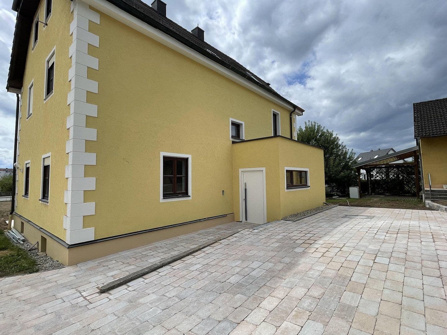 Pronájem bytu 4+kk 141 m², Regenstauf, Bavorsko Pronájem bytu 4+kk 141 m², Regenstauf, Bavorsko