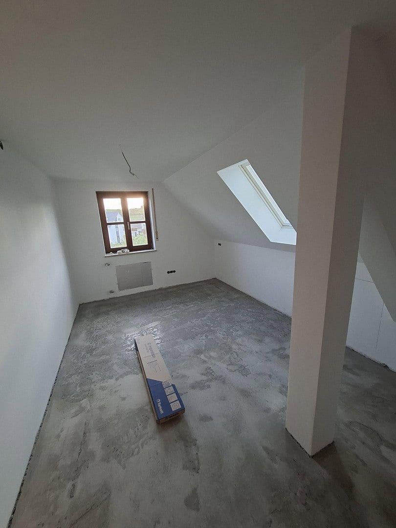 Pronájem bytu 4+kk 141 m², Regenstauf, Bavorsko Pronájem bytu 4+kk 141 m², Regenstauf, Bavorsko