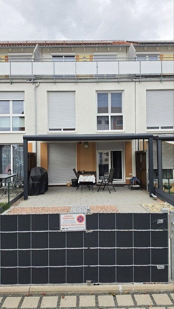 Prodej domu 137 m², pozemek 248 m², Adelsdorf, Bavorsko Prodej domu 137 m², pozemek 248 m², Adelsdorf, Bavorsko