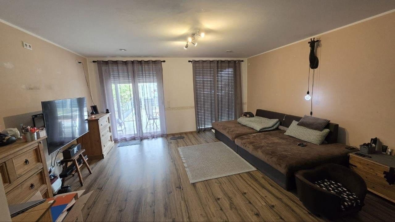 Prodej domu 137 m², pozemek 248 m², Adelsdorf, Bavorsko Prodej domu 137 m², pozemek 248 m², Adelsdorf, Bavorsko
