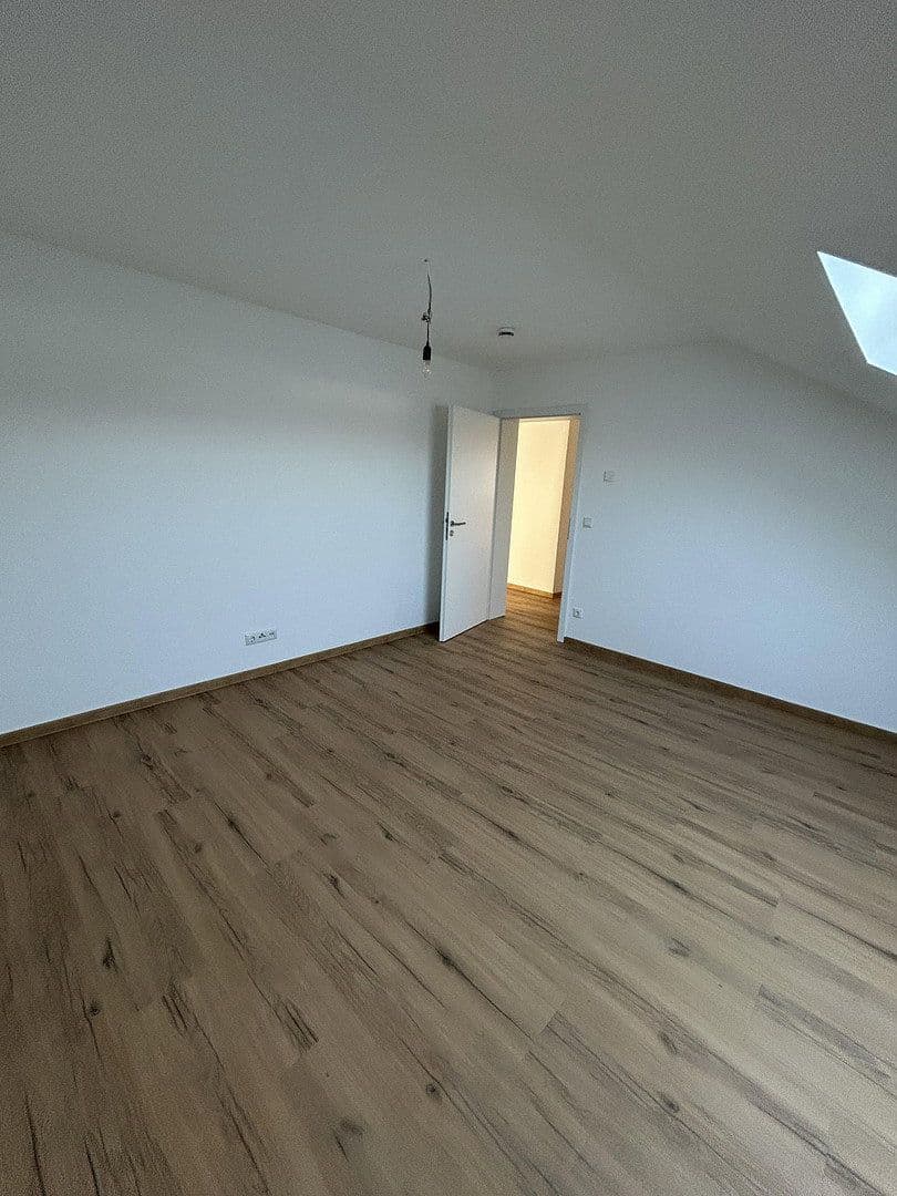 Pronájem bytu 3+kk 82 m², Wettenberg, Hessen Pronájem bytu 3+kk 82 m², Wettenberg, Hessen