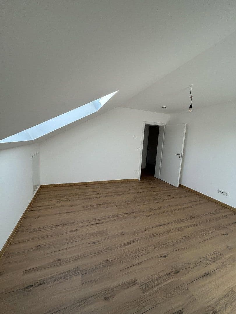 Pronájem bytu 3+kk 82 m², Wettenberg, Hessen Pronájem bytu 3+kk 82 m², Wettenberg, Hessen